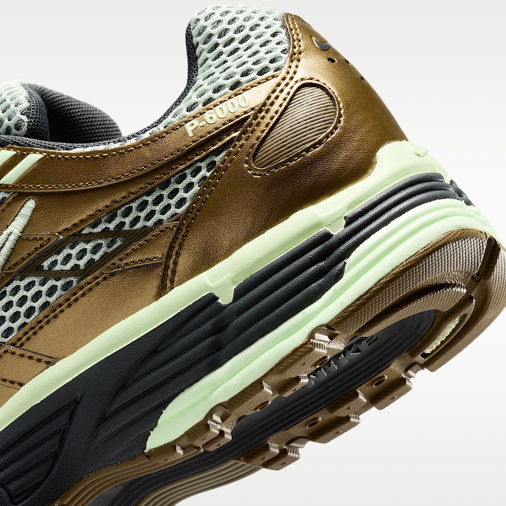 【新品】Nike P-6000 PRM Olive Flak 27cm Nike P-6000 SE 